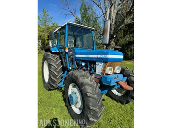 Tractor FORD