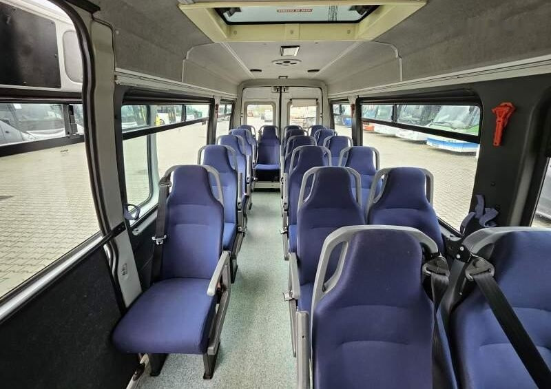 Minibús, Furgoneta de pasajeros IVECO A50C17: foto 28