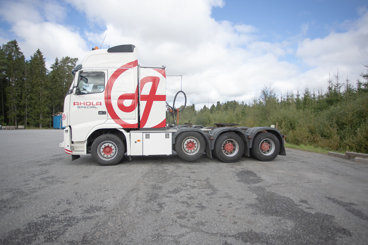 Cabeza tractora Volvo FH16, 8x4: foto 4