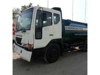  2005 TATA Daewoo 4x2 2500 Gallon Water Tanker - Camión cisterna