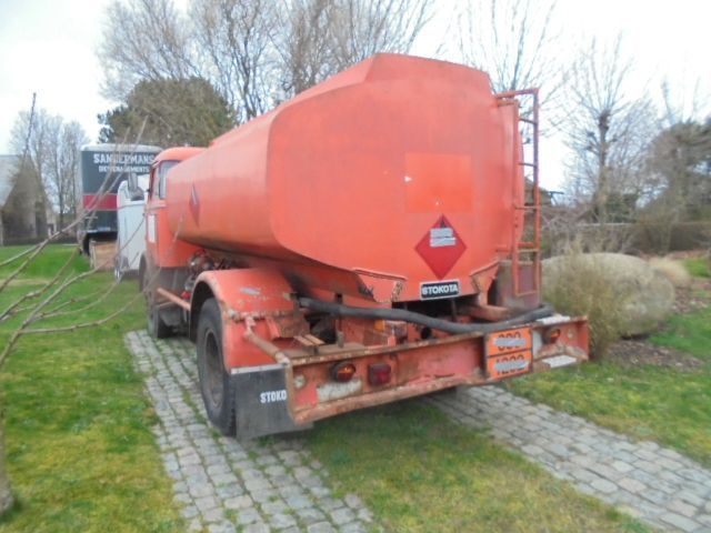 Camión cisterna para transporte de combustible DAF A1502DA 360: foto 4