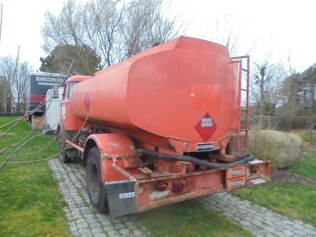 Camión cisterna para transporte de combustible DAF A1502DA 360: foto 20