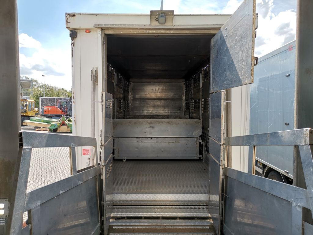 Camión transporte de ganado DAF XF 105.460  / Intarder / 4 Stock / KOMPLETT !: foto 10