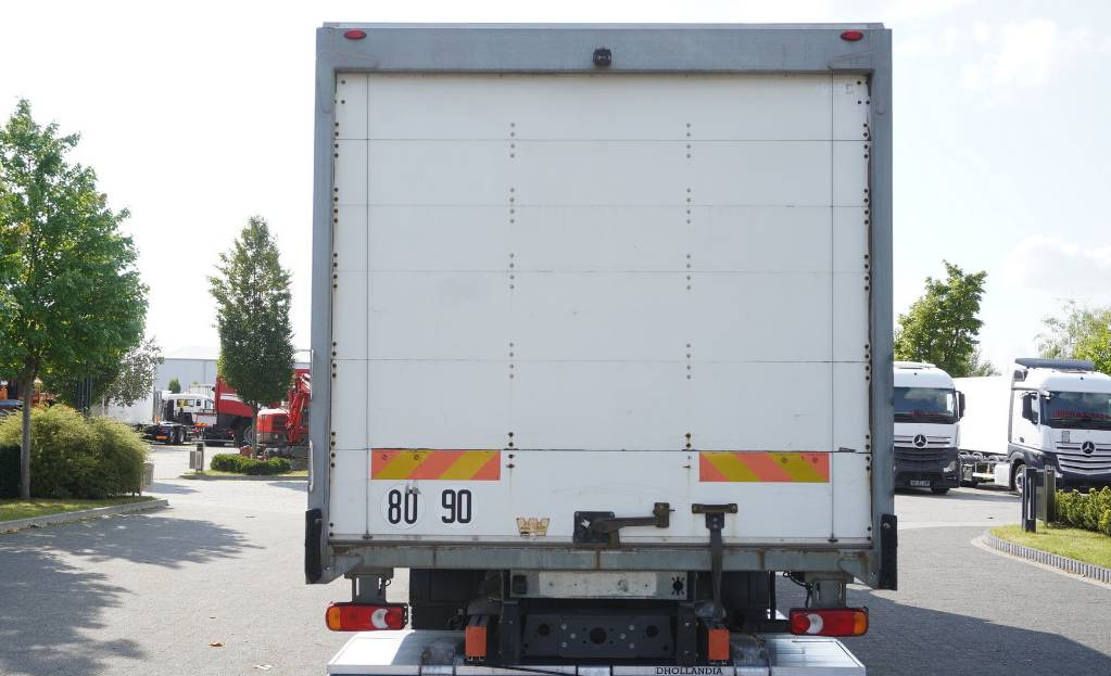 Camión caja cerrada Iveco Eurocargo 140-190 Euro6 / Container 18 pallets: foto 4