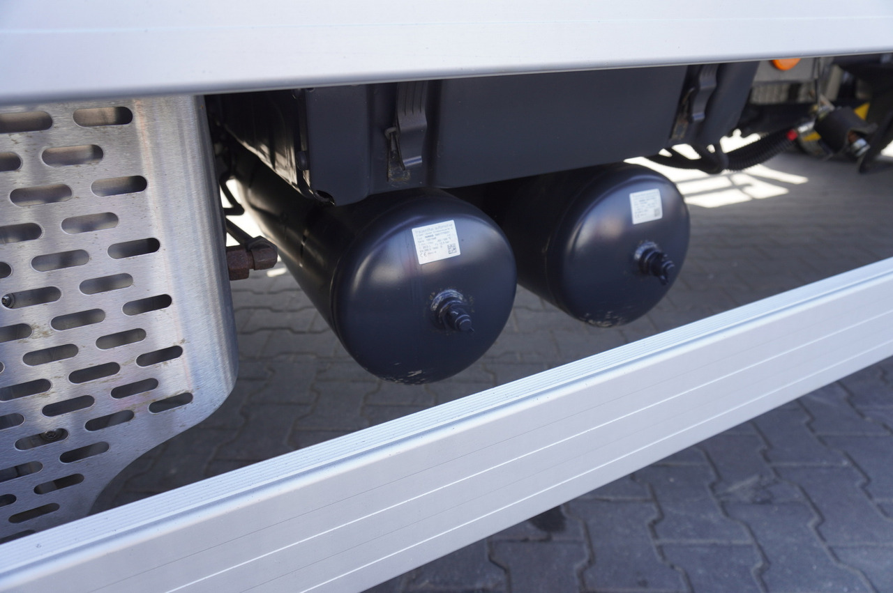 Camión frigorífico Iveco Iveco Eurocargo 160-250 E6 / ATP/FRC to 2026 / 16t / 2020 / BITEMPERATURE / Tail lift / 19 pallets / 105000 km!!: foto 24