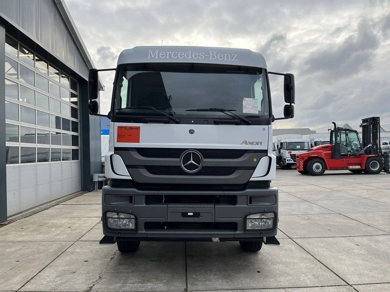 Camión chasis nuevo Mercedes-Benz Axor 3344 6x4 Chassis Cabin (14 units): foto 4