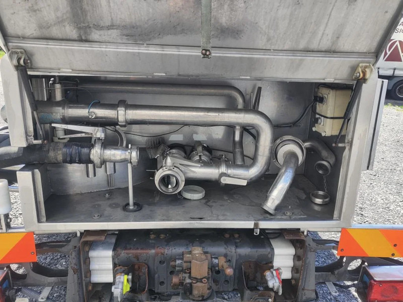 Camión cisterna para transporte de leche Renault Premium 370 DXI - ENGINE REPLACED AND NEW TURBO - VOITH RETARDER - ETA 15000L: foto 14
