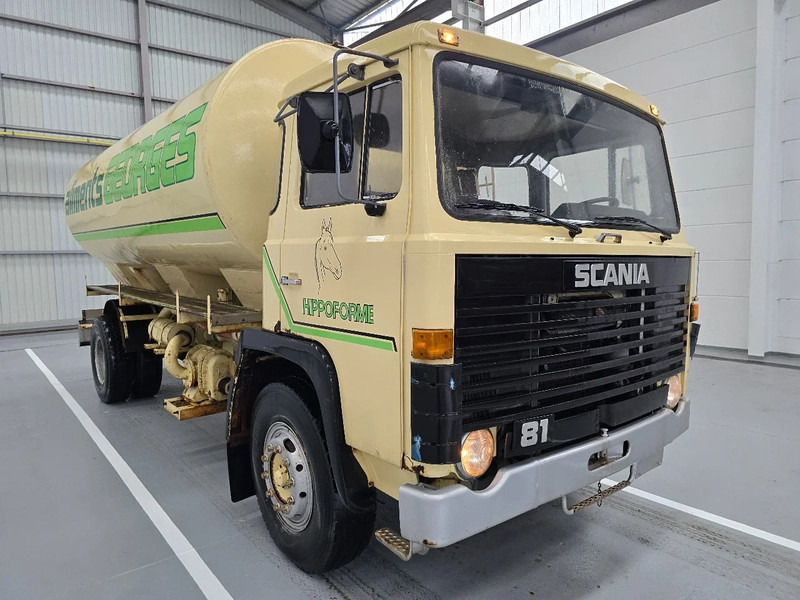 Camión cisterna Scania LB 81 / LAMMES - BLATT - SPRING: foto 4