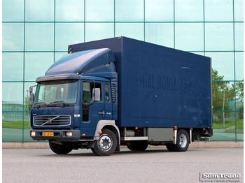 Camión caja cerrada Volvo FL 612 180 EURO 3 MANUAL GEARBOX CLOSED BOX TAIL LIFT AIRCONDITIONING: foto 1