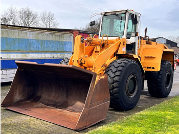 Cargadora de ruedas LIEBHERR L 551