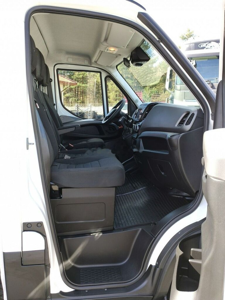 Leasing de IVECO Daily 35S18 IVECO Daily 35S18: foto 16