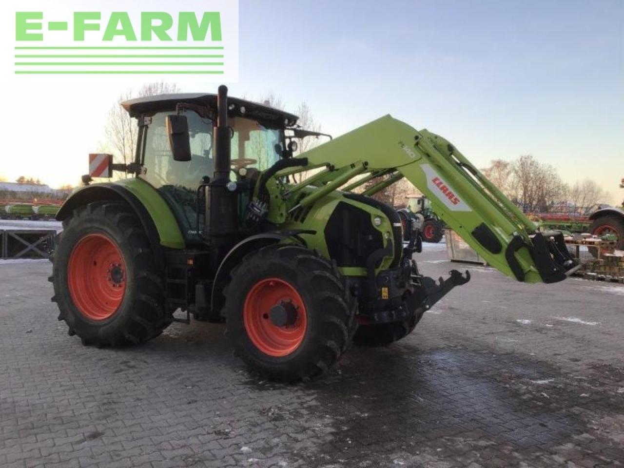 Tractor CLAAS arion 550 cmatic stage v: foto 3