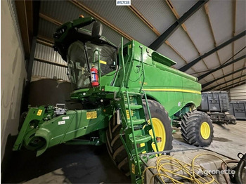 Cosechadora de granos John Deere S790 Harvester: foto 1