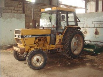 CASE International 258
 - Tractor