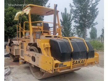 SAKAI SW 850 - Apisonadora de asfalto