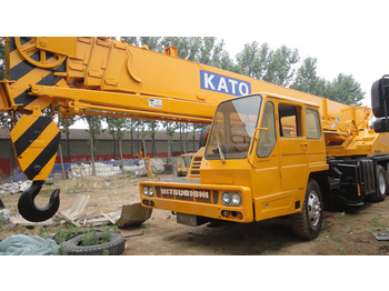 KATO NK-300E - Autogrúa