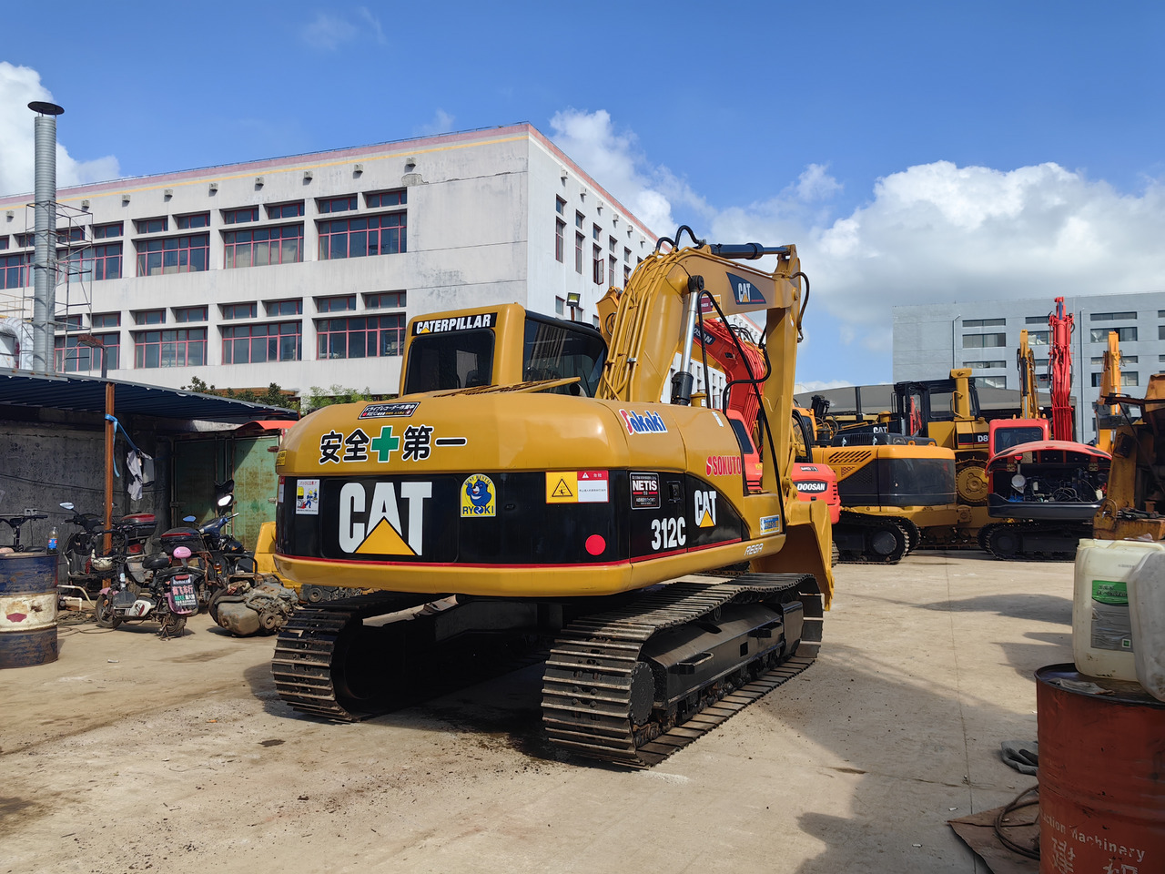 Excavadora de cadenas CATERPILLAR used excavator good condition Cat 312C,models also on sale welcome to inquire: foto 8