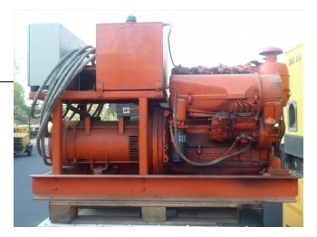 Deutz 30 kVA - Maquinaria de construcción