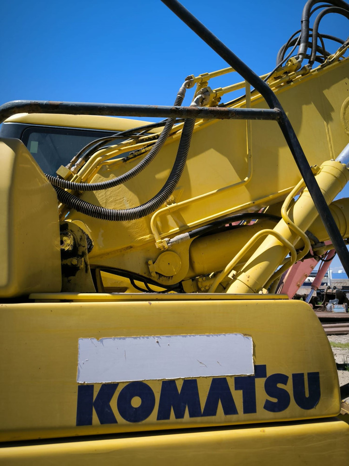 Excavadora de cadenas KOMATSU PC210NLC-7K: foto 11