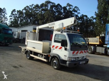 Nissan Cabstar 35.11 - Plataforma elevadora