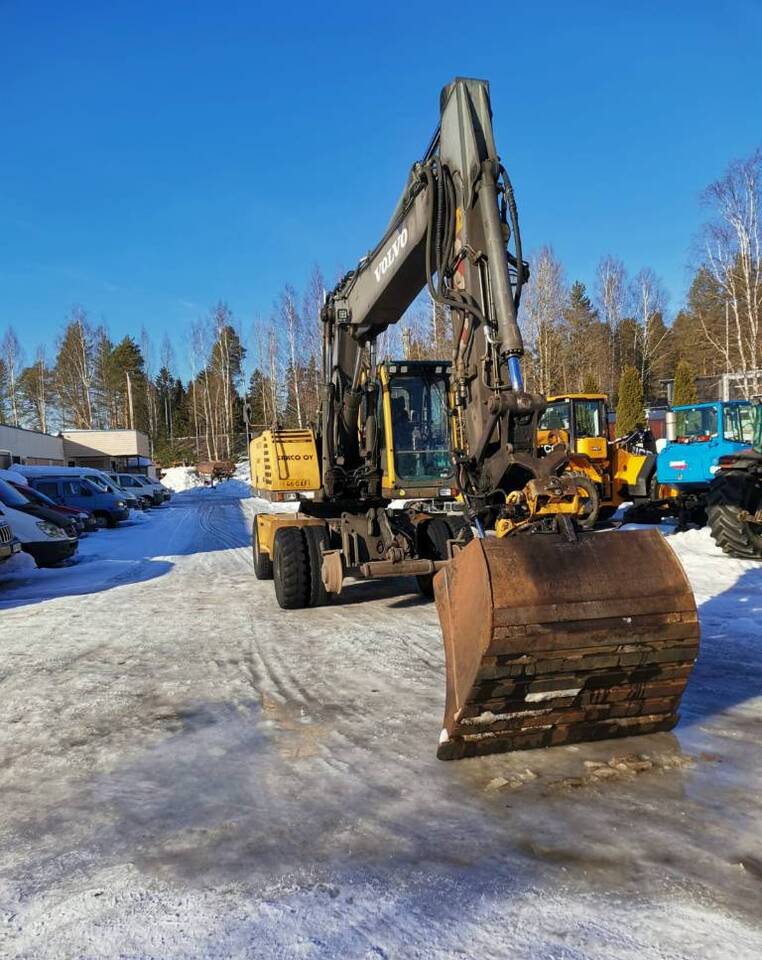 Excavadora de ruedas Volvo EW 180 B: foto 5