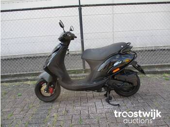 Piaggio Zip 4T - Motocicleta