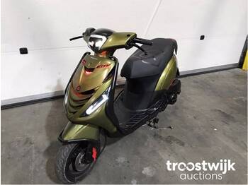 Piaggio Zipp C25 - Motocicleta