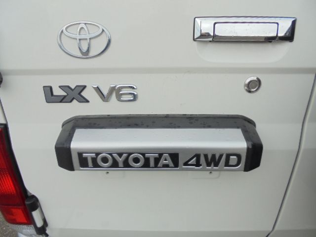 Coche nuevo Toyota Land Cruiser NEW UNUSED LX V6: foto 11