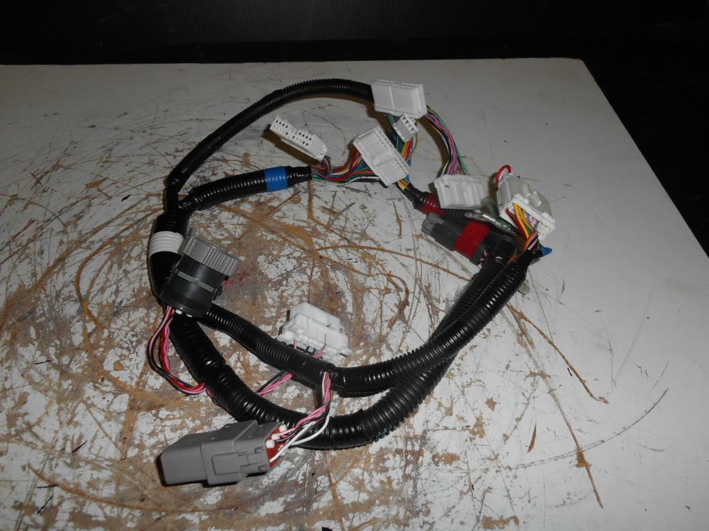 Cables/ Alambres para Maquinaria de construcción nuevo Cnh MFR71231 -: foto 4