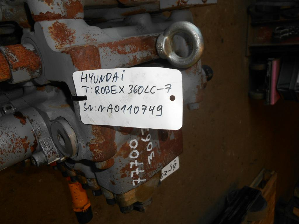 Válvula hidráulica para Maquinaria de construcción Hyundai Robex 360LC-7 -: foto 7