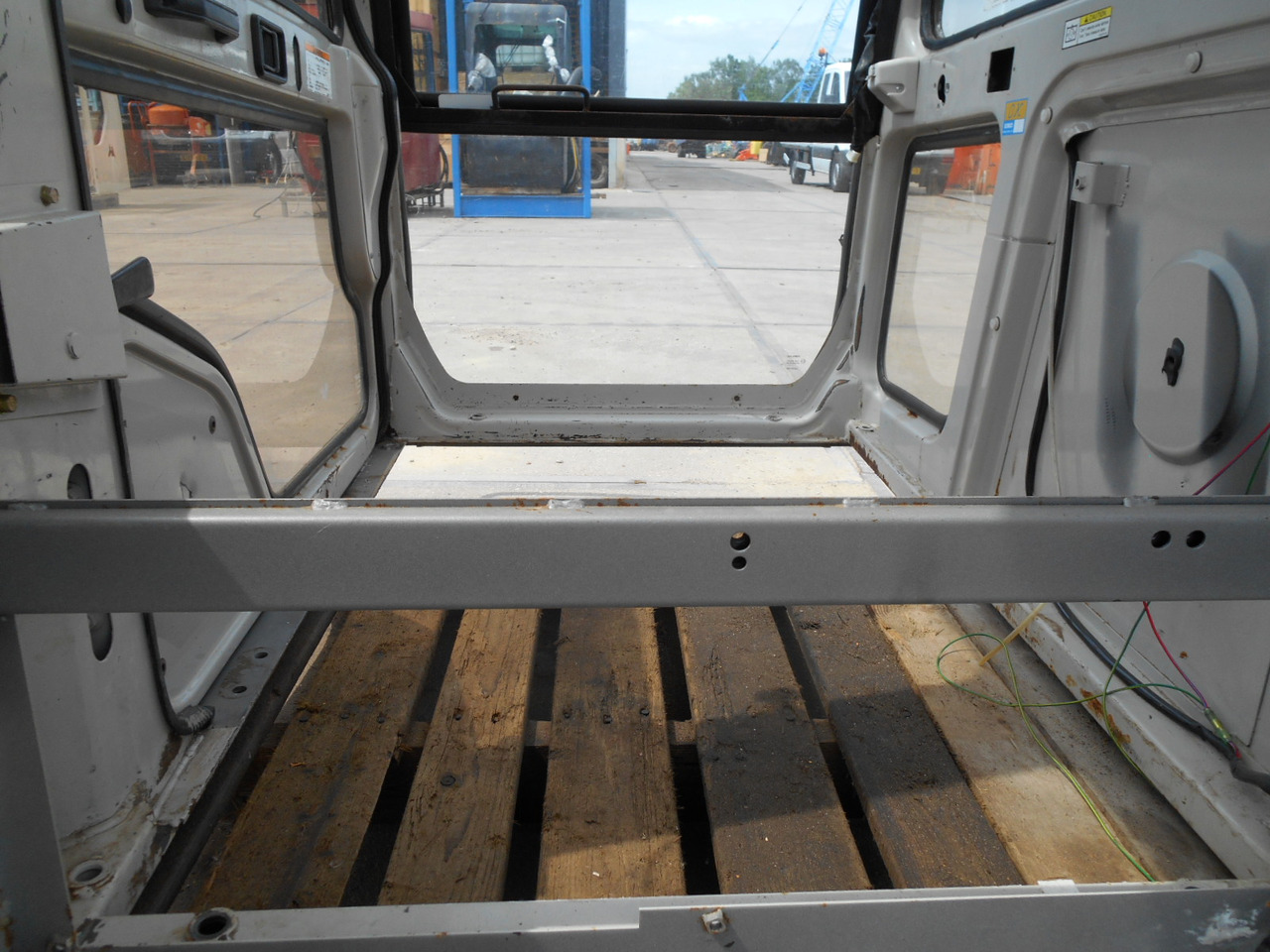 Cabina para Maquinaria de construcción Kobelco SK460LC -: foto 6