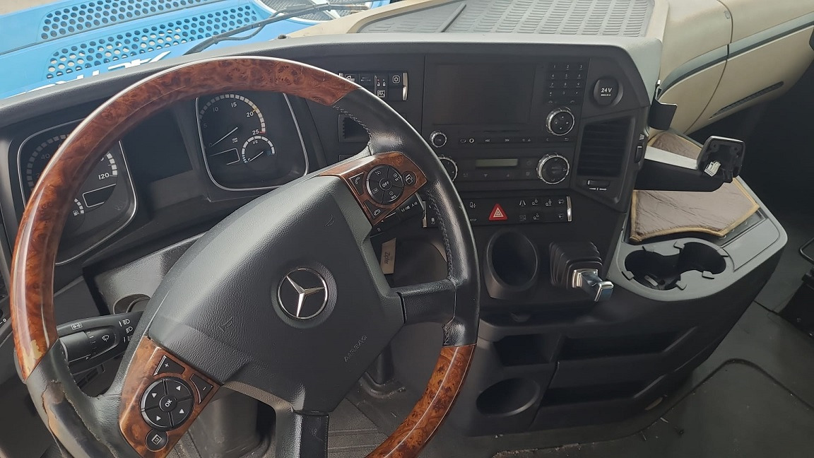 Cabina e interior para Camión MERCEDES-BENZ Actros MP4 BIG SPACE: foto 4