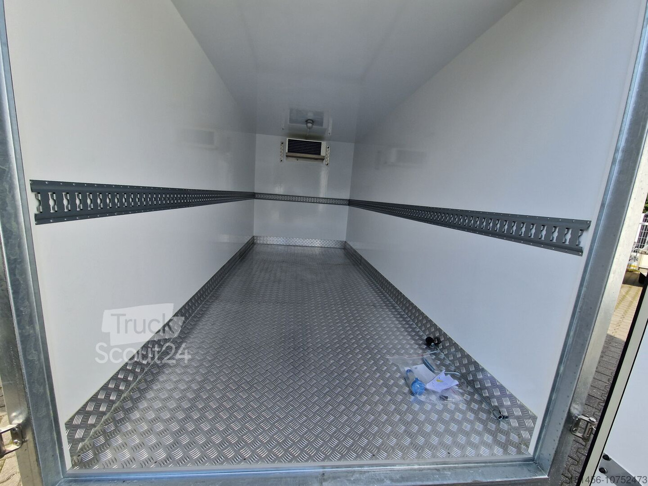 Remolque de coche nuevo großer Kühlanhänger mobiles Kühlhaus Lebensmittel geeignet Govi Arktik 2000 verfügbar: foto 10