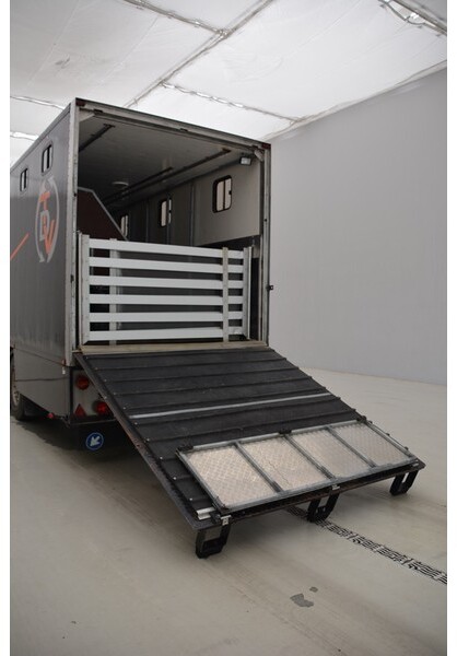 Semirremolque para caballos DESOT Horse trailer (10 horses): foto 7