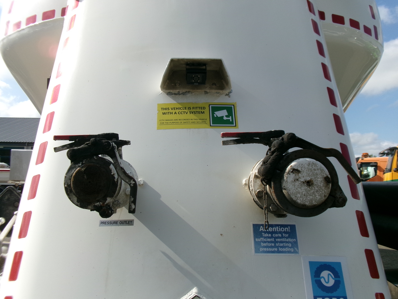 Semirremolque cisterna para transporte de harina Feldbinder Powder tank alu 36 m3 / 1 comp: foto 16