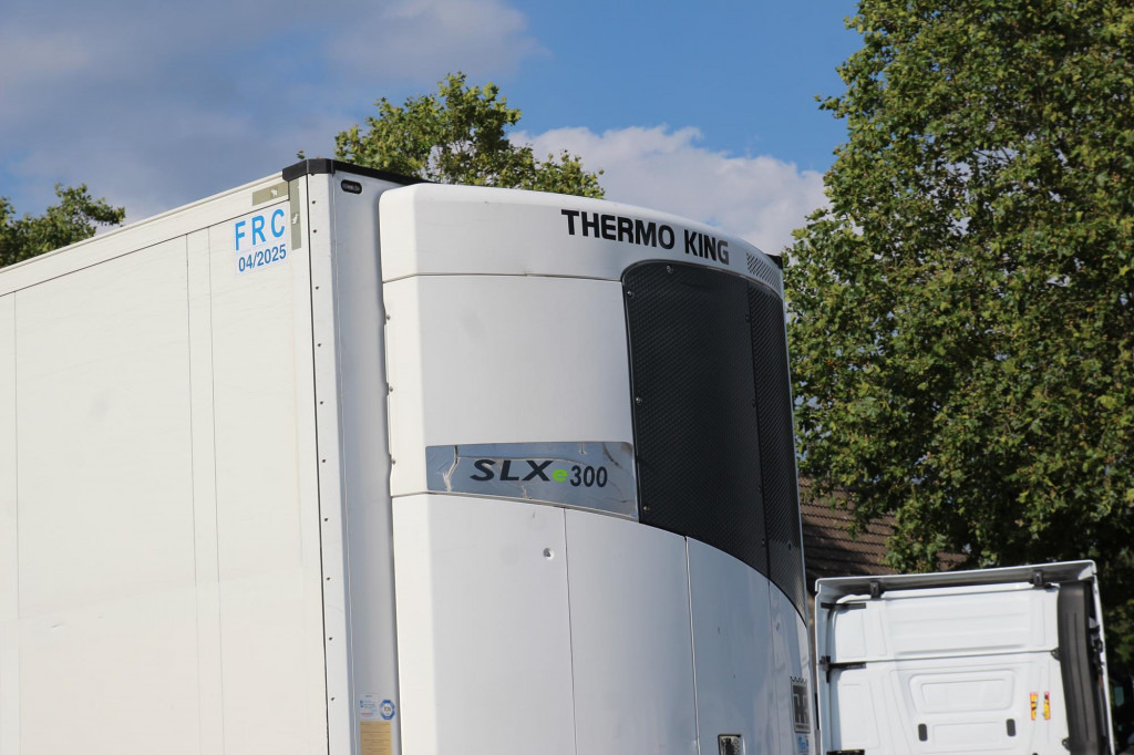 Semirremolque frigorífico SCHMITZ ThermoKing TK SLXe 300 FRC 2025  SAF 4.748 Std: foto 3
