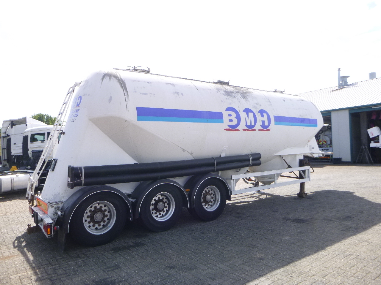 Semirremolque silo para transporte de harina ZVVZ Powder tank alu 40 m3 / 1 comp: foto 4