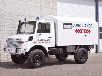 UNIMOG 1300 - Ambulancia