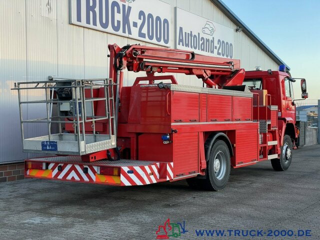 Camión de bomberos MAN 18.280 4x4 Feuerwehr 25m Höhe Rettungskorb: foto 12