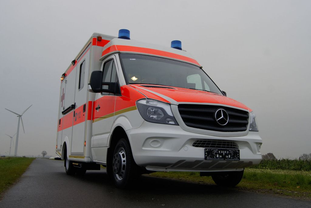 Ambulancia Mercedes-Benz Sprinter 516  // inkl. 1 Jahr Garantie: foto 4