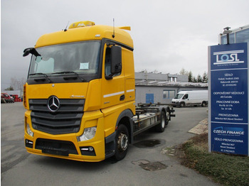 Mercedes-Benz 2545 Actros 6x2 BDF - Camión portacontenedore/ Intercambiable: foto 1