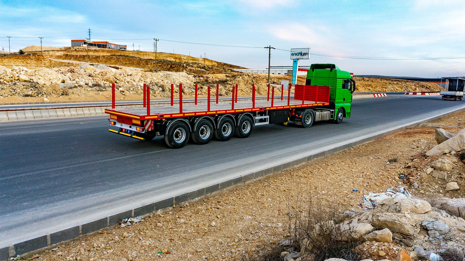 STU TRAILER DORSE ITHALAT IHRACAT LTD. STI. - anuncios sobre venta undefined: foto 1