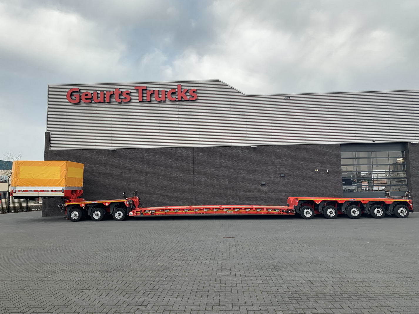 Geurts Trucks B.V. - Cabezas tractoras MERCEDES-BENZ - 8x6, aire acondicionado undefined: foto 21