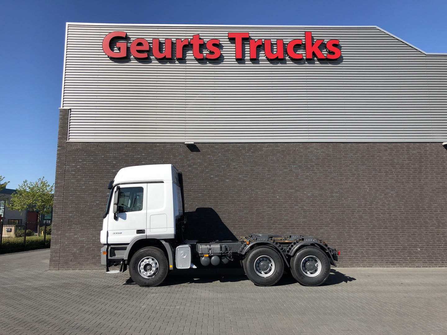 Geurts Trucks B.V. - Cabezas tractoras MERCEDES-BENZ - 8x6, aire acondicionado undefined: foto 34
