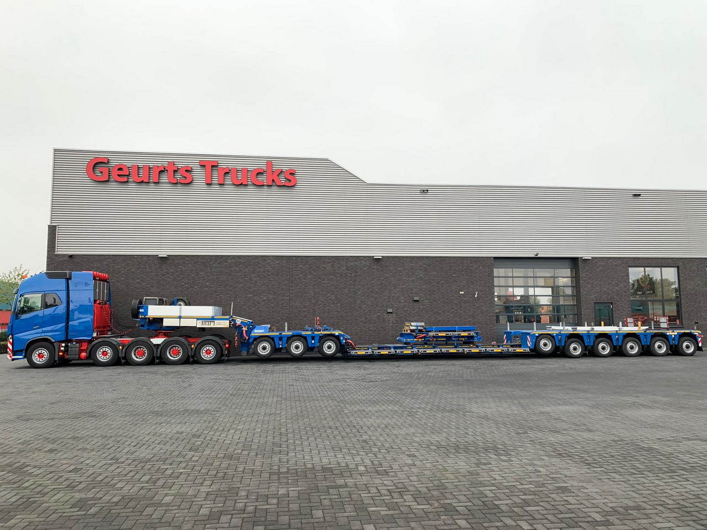 Geurts Trucks B.V. - Cabezas tractoras MERCEDES-BENZ - 8x6, aire acondicionado undefined: foto 36