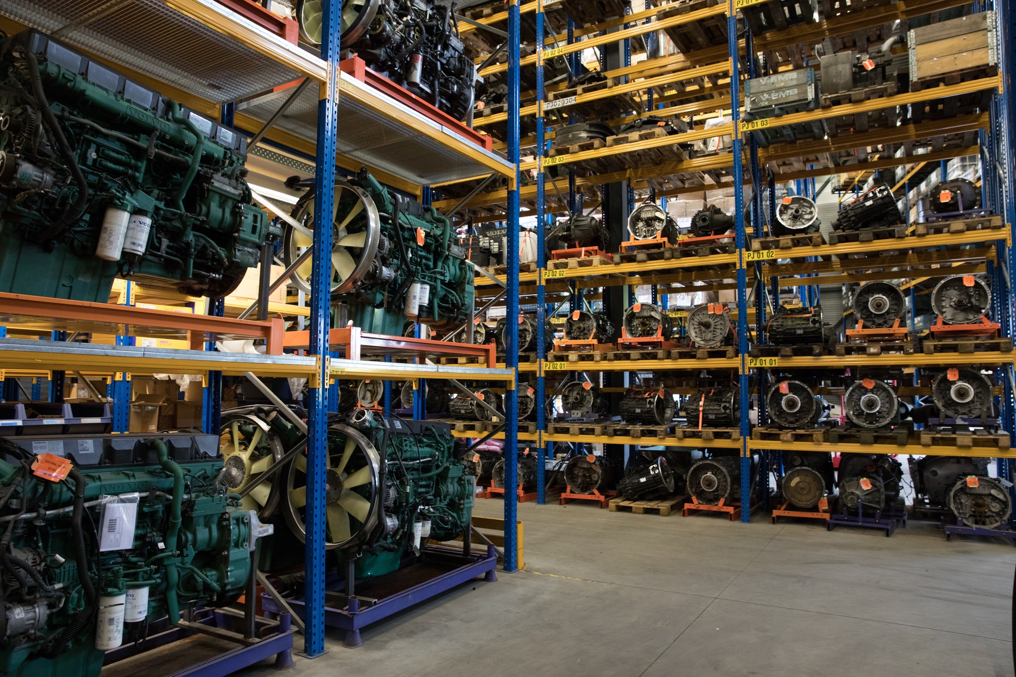 BAS PARTS & TYRES B.V. - Piezas de recambio BOSCH undefined: foto 1
