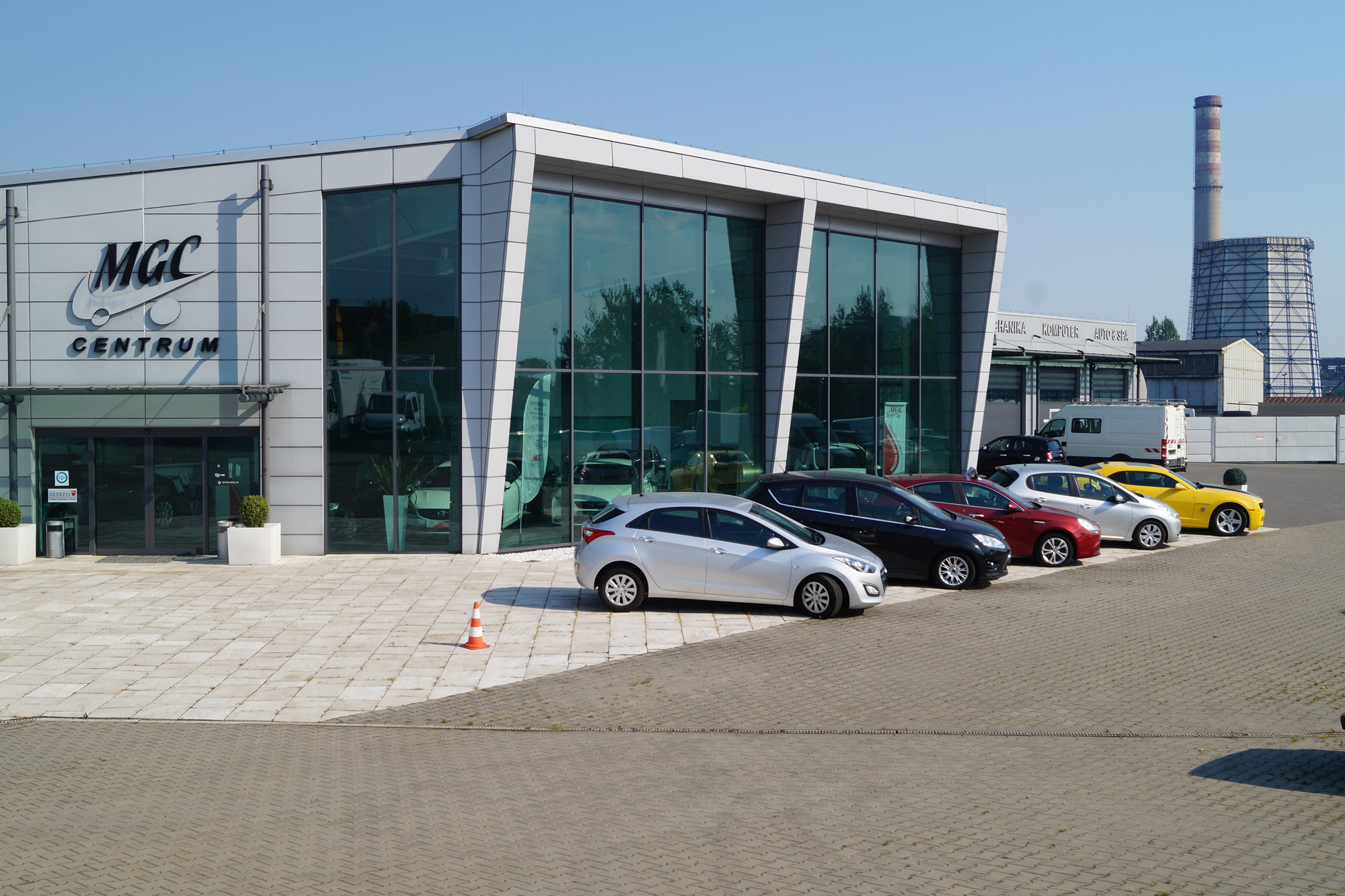 MGC CENTRUM SAMOCHODOW DOSTAWCZYCH - Autobuses undefined: foto 1