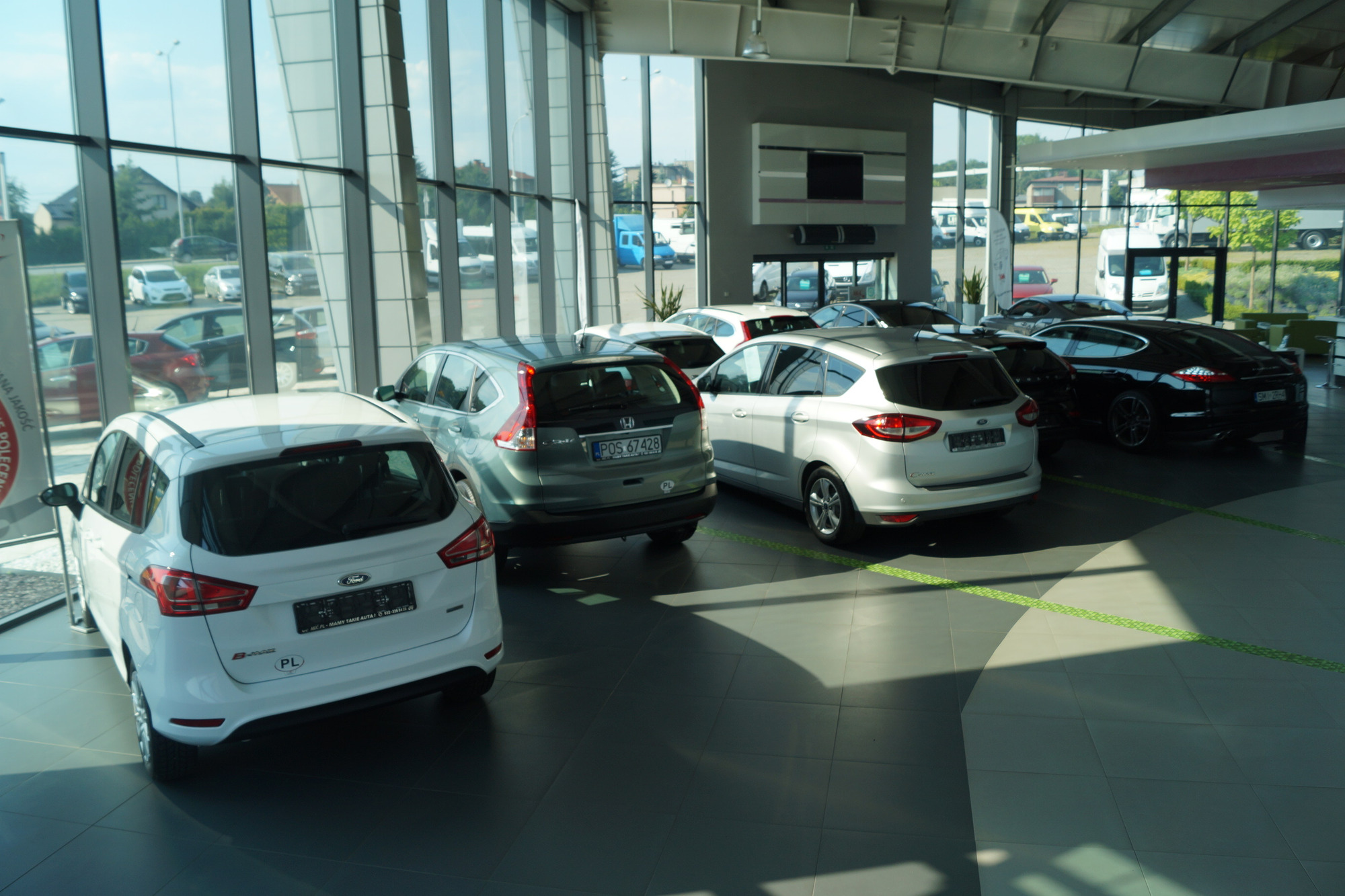 MGC CENTRUM SAMOCHODOW DOSTAWCZYCH - Autobuses undefined: foto 12