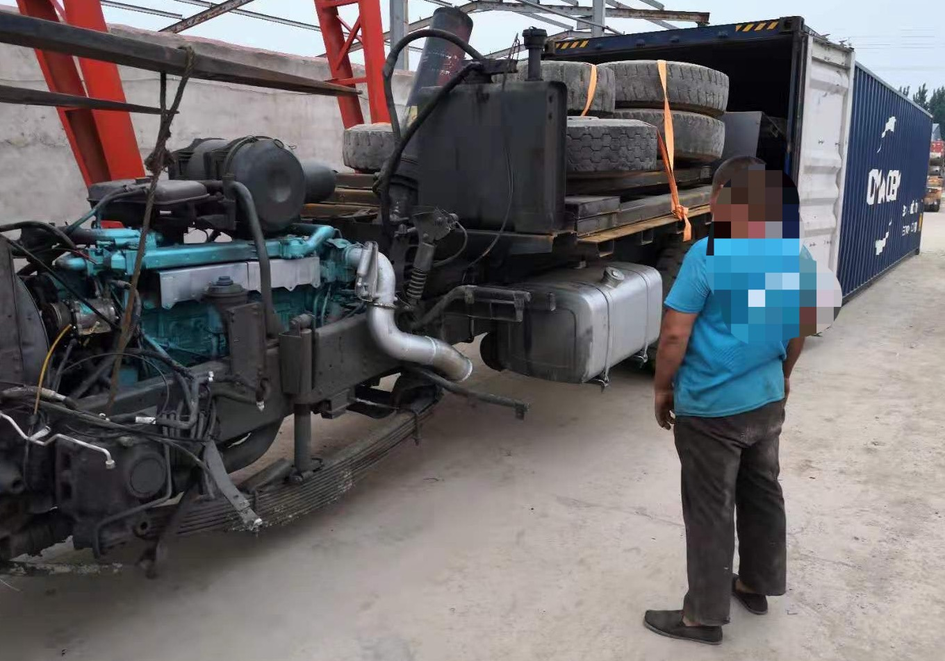 Shandong Guhong Auto Industrial CO., LTD - Camiones - Año: 2019, 6x4, aire acondicionado undefined: foto 3