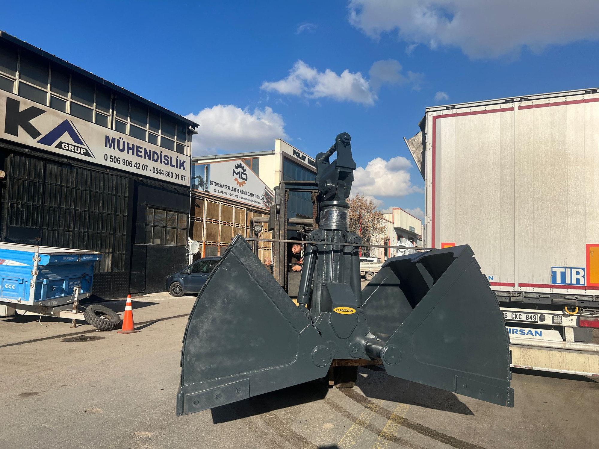 ANDOKS  - Implementos VOLVO undefined: foto 53